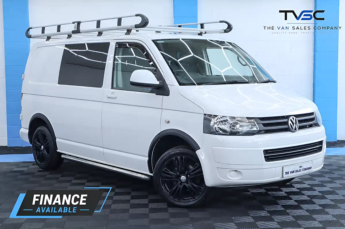 Used 2014 Volkswagen Transporter Trendline White - Front View