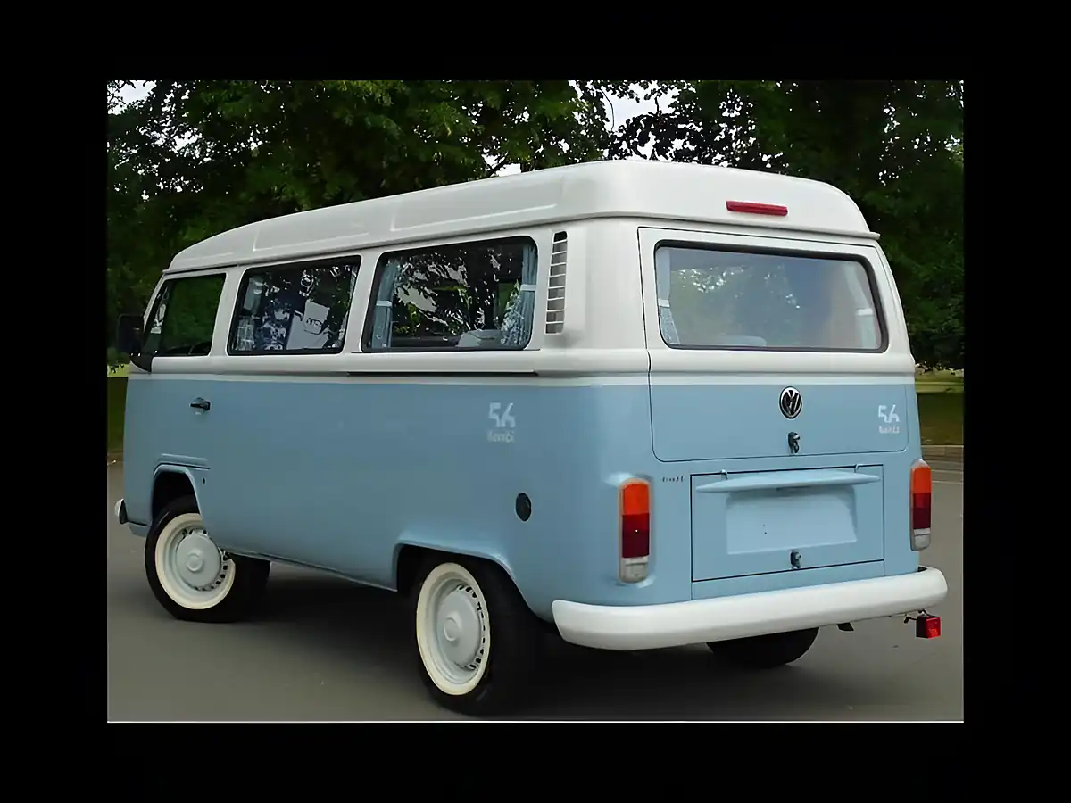 Used 2014 Volkswagen Transporter Type 2 Kombi Last Edition Blue and White - Interior and Exterior details 16