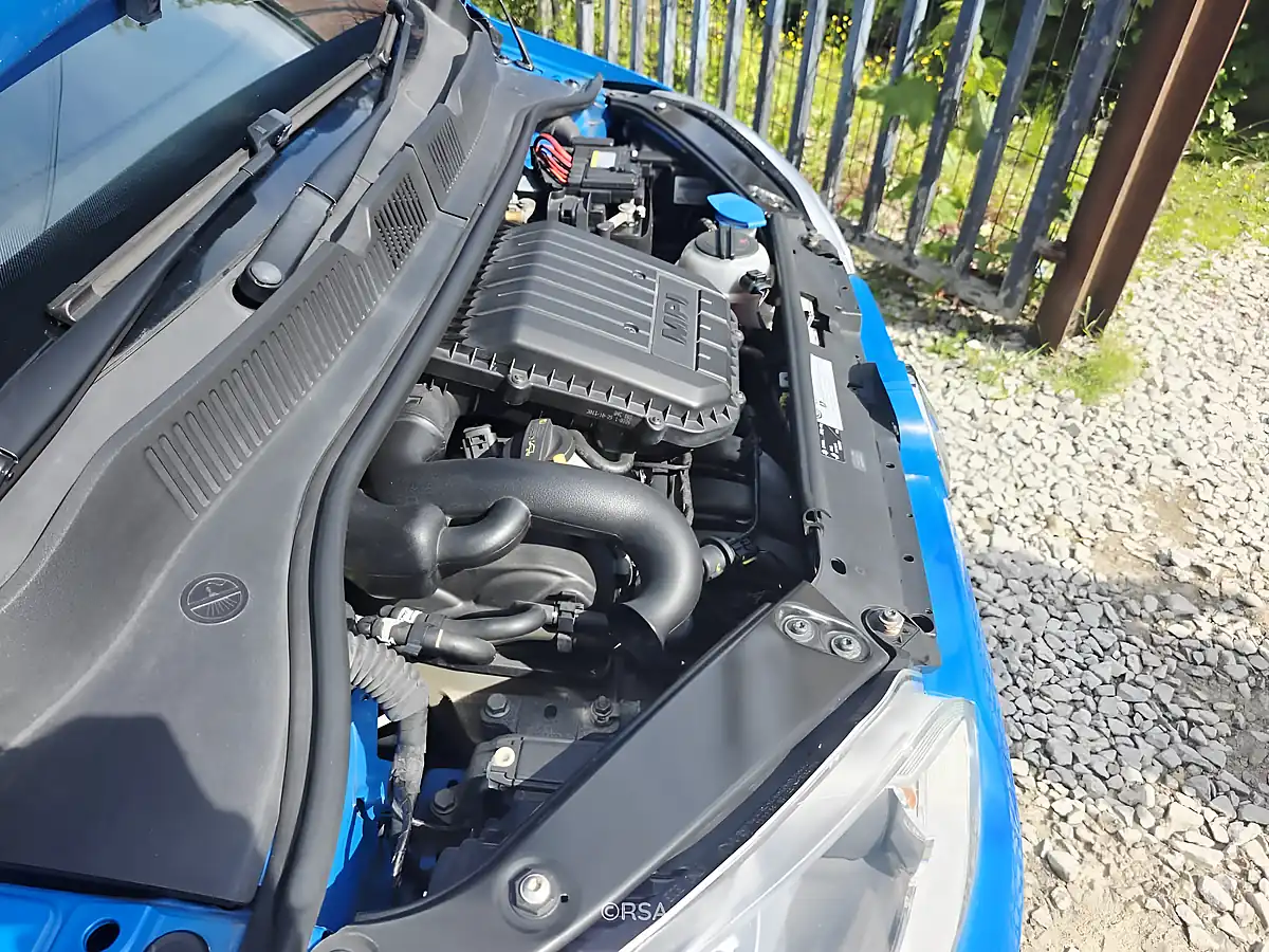 Used 2014 Volkswagen Up 5 Door Blue - Interior and Exterior details 17