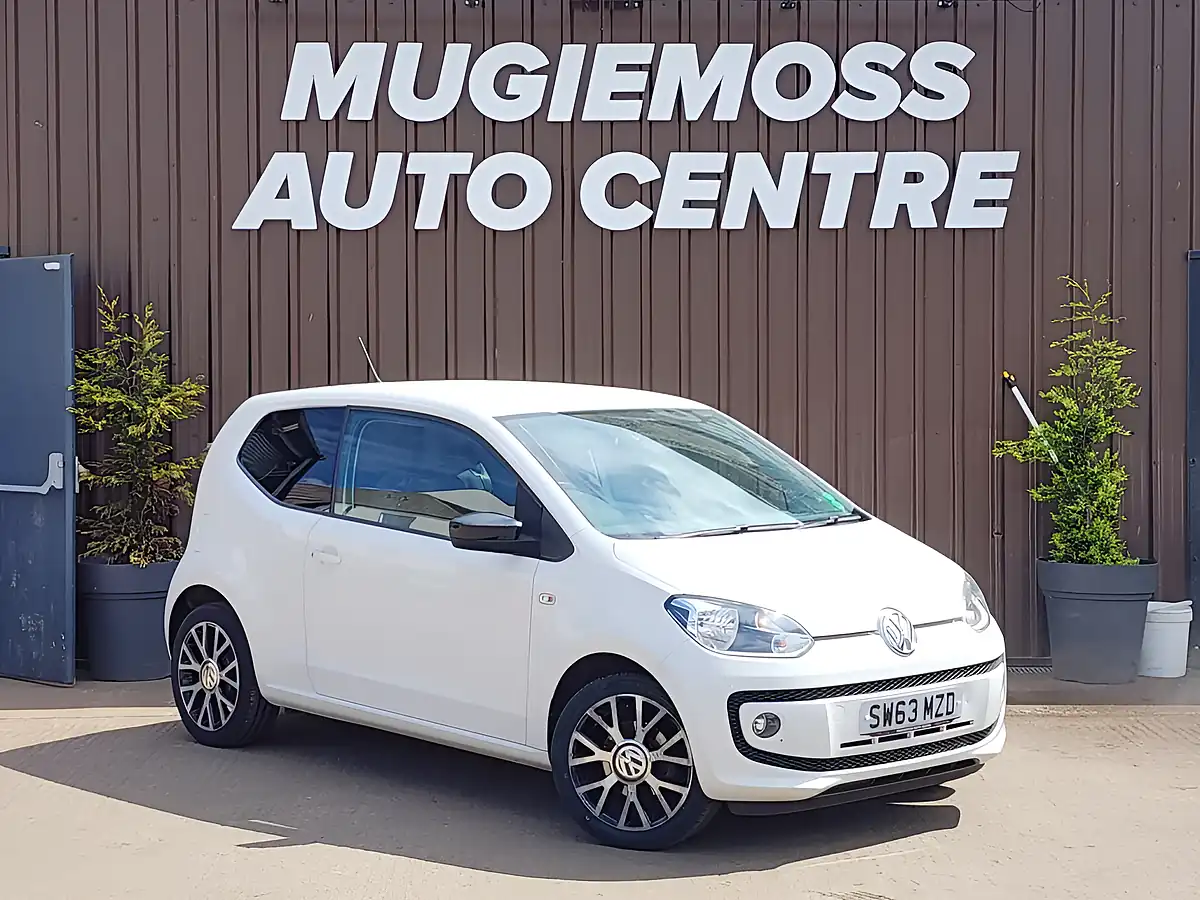 Used 2014 Volkswagen Up! Groove Up! White - Front View