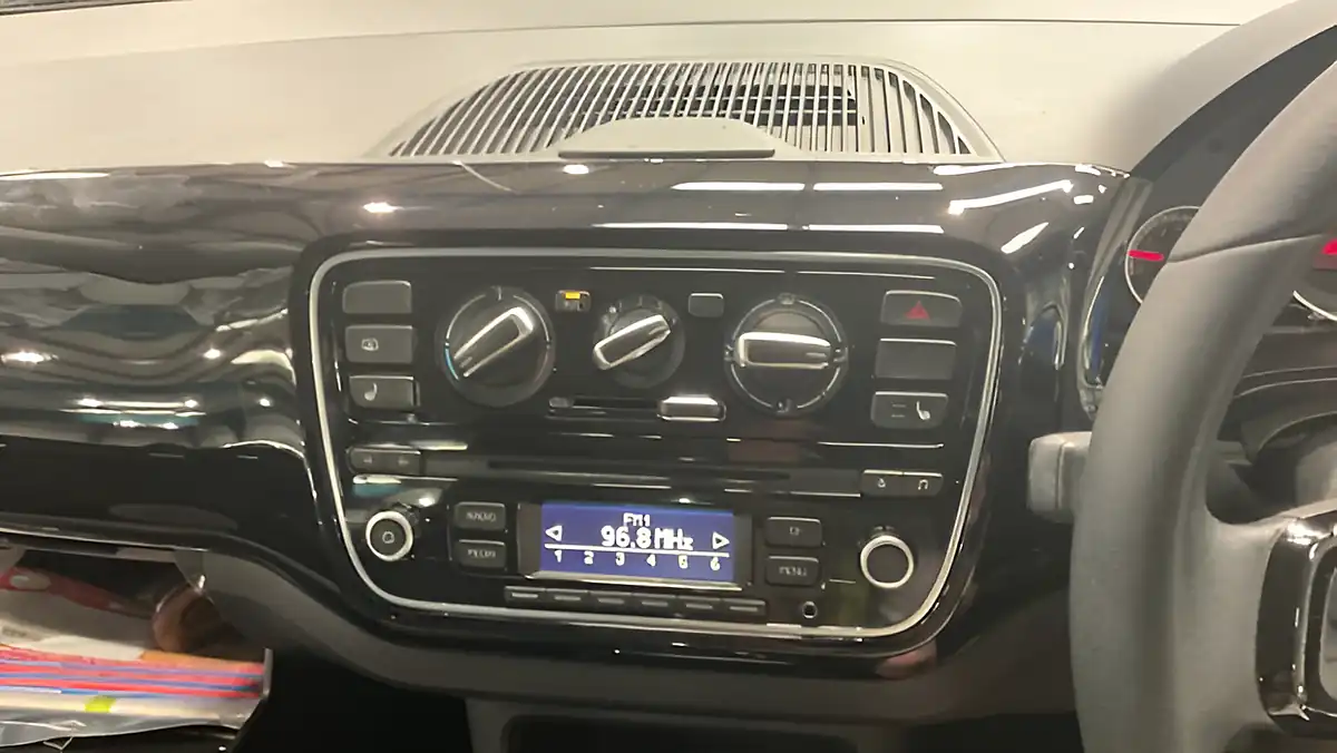 Used 2014 Volkswagen Up! High Up! Black - Interior and Exterior details 11