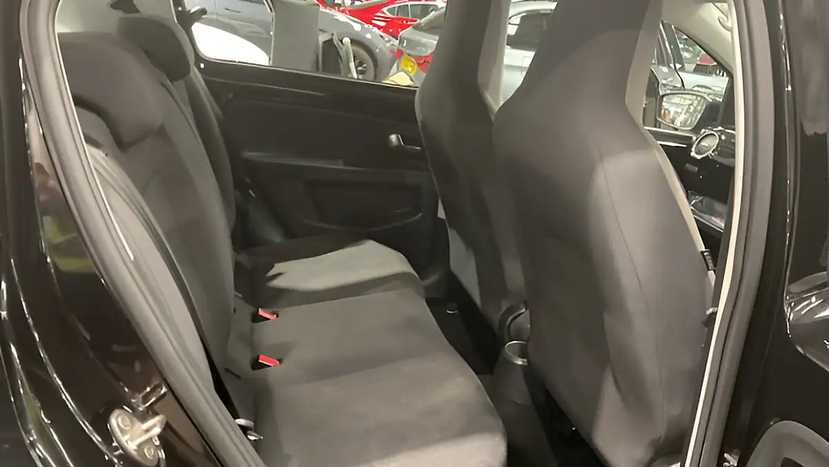 Used 2014 Volkswagen Up! High Up! Black - Interior and Exterior details 8