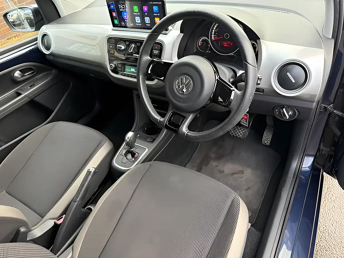 Used 2014 Volkswagen Up! High Up! Blue - Interior and Exterior details 10
