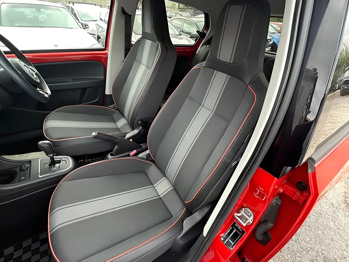 Used 2014 Volkswagen Up! High Up! Orange - Interior and Exterior details 10