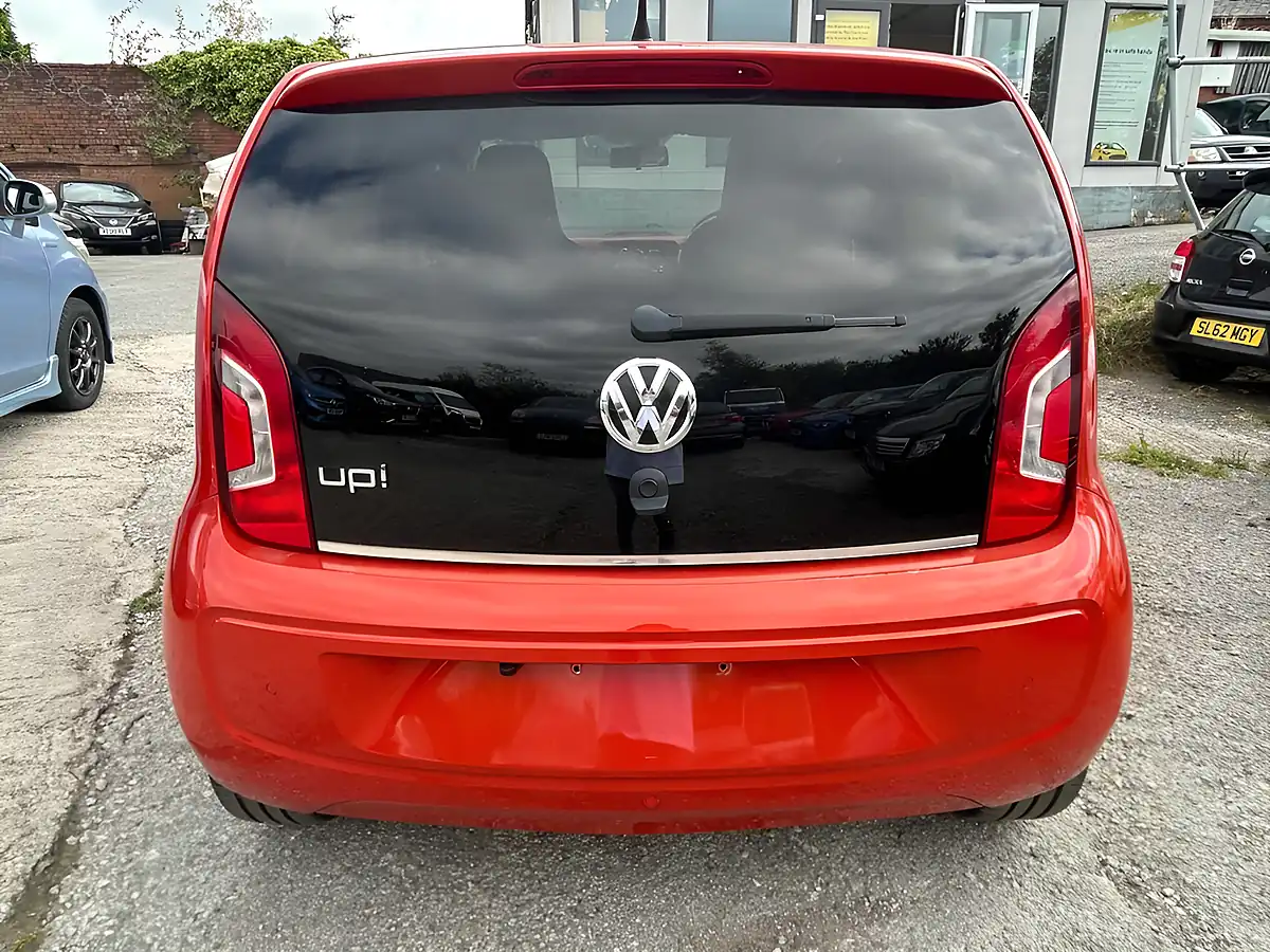 Used 2014 Volkswagen Up! High Up! Orange - Interior and Exterior details 5