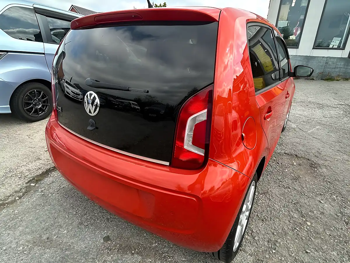 Used 2014 Volkswagen Up! High Up! Orange - Interior and Exterior details 6
