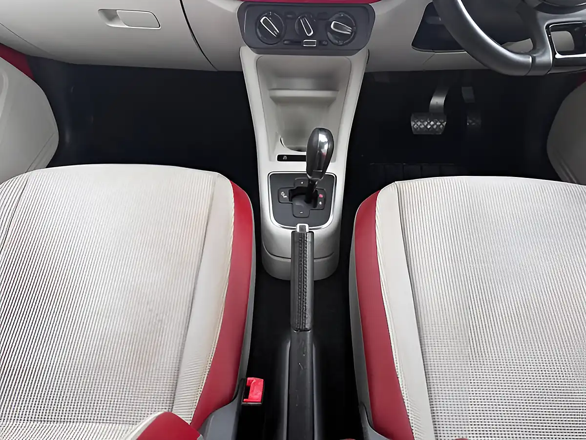 Used 2014 Volkswagen Up! High Up! Red - Interior and Exterior details 16