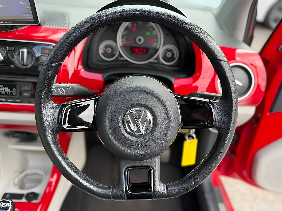 Used 2014 Volkswagen Up! High Up! Red - Interior and Exterior details 16
