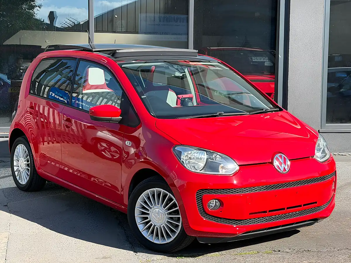 Used 2014 Volkswagen Up! High Up! Red - Interior and Exterior details 2