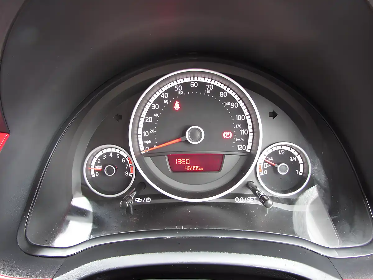Used 2014 Volkswagen Up! High Up! Red - Interior and Exterior details 13