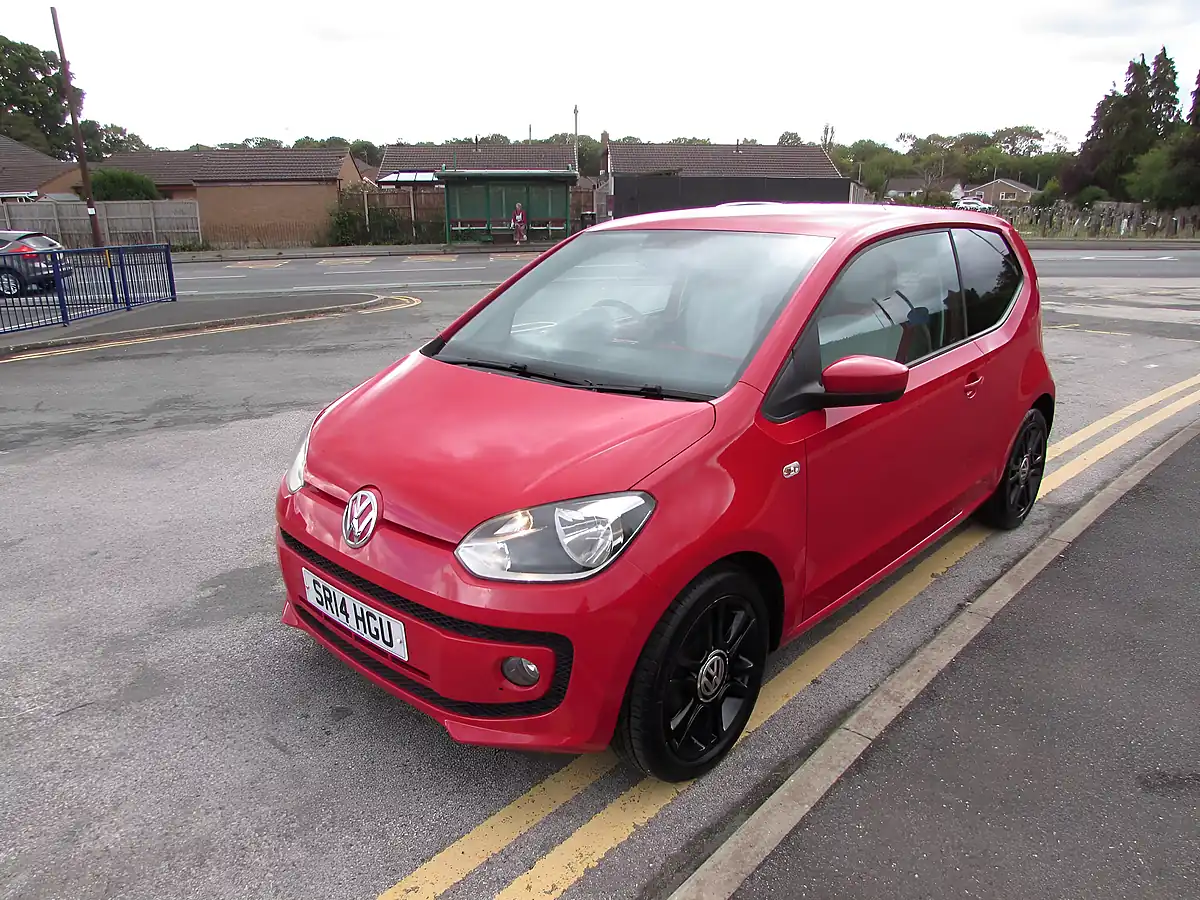 Used 2014 Volkswagen Up! High Up! Red - Interior and Exterior details 3