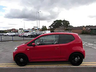 Used 2014 Volkswagen Up! High Up! Red - Interior and Exterior details 4