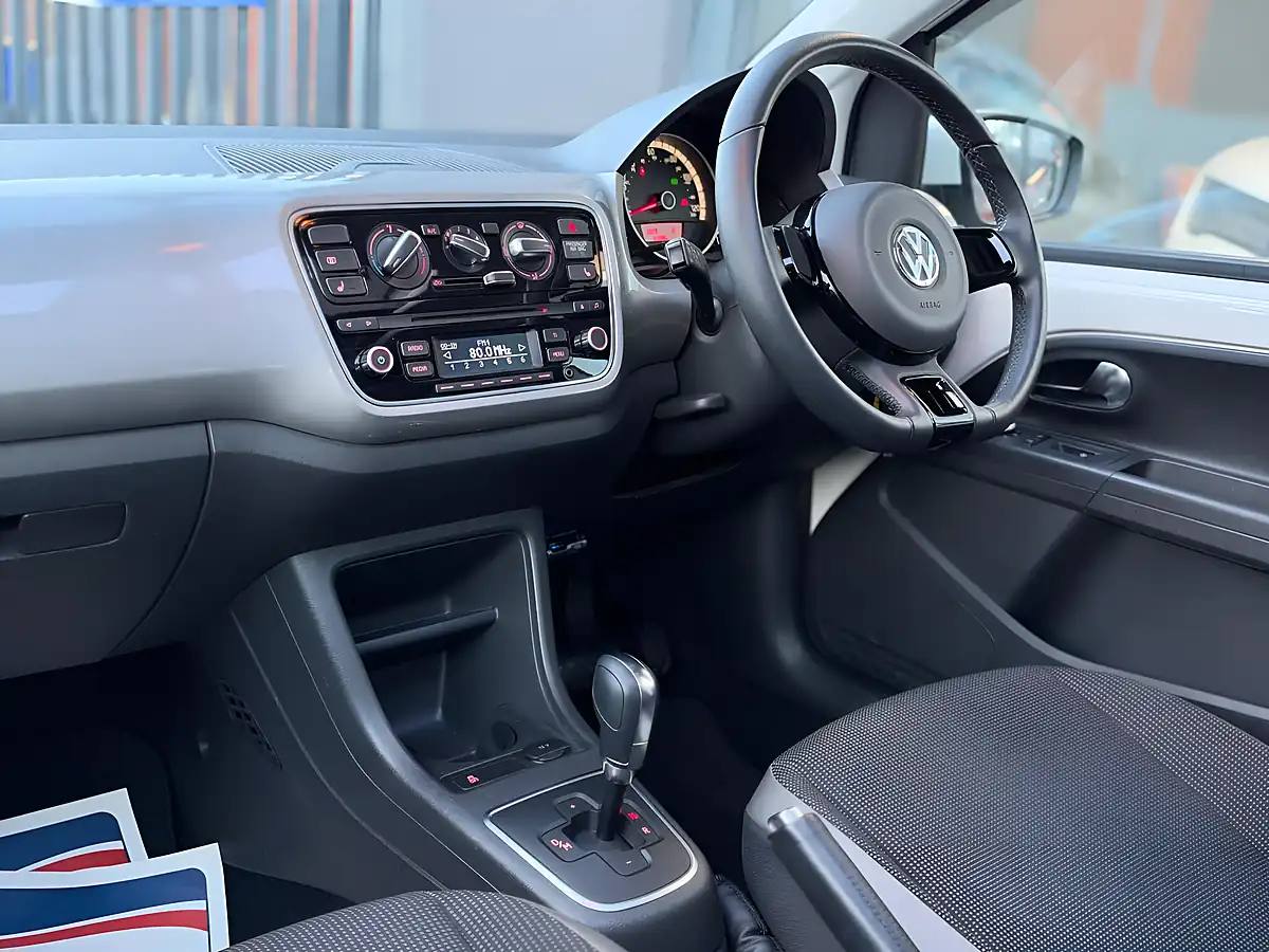Used 2014 Volkswagen Up! High Up! White - Interior and Exterior details 3