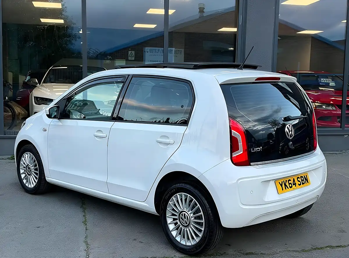 Used 2014 Volkswagen Up! High Up! White - Interior and Exterior details 6