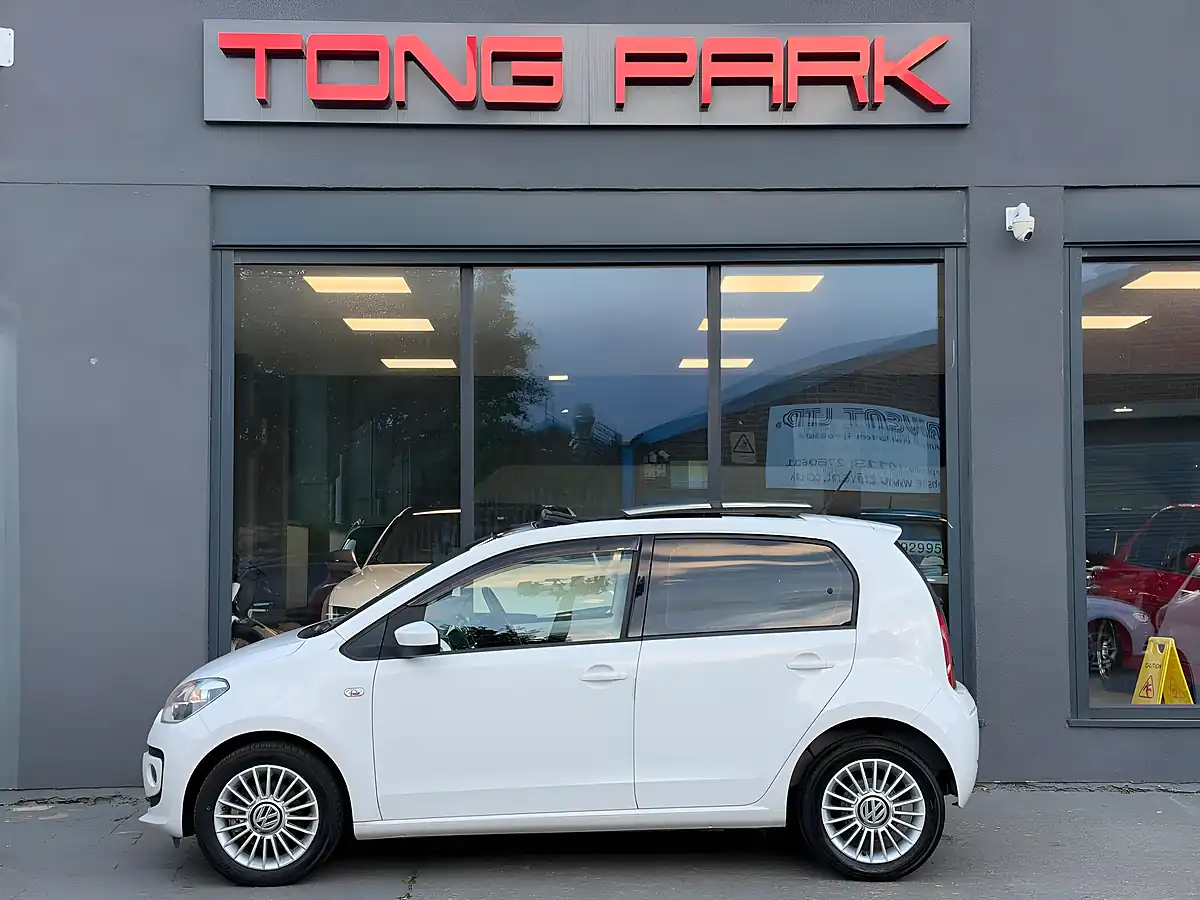 Used 2014 Volkswagen Up! High Up! White - Interior and Exterior details 7