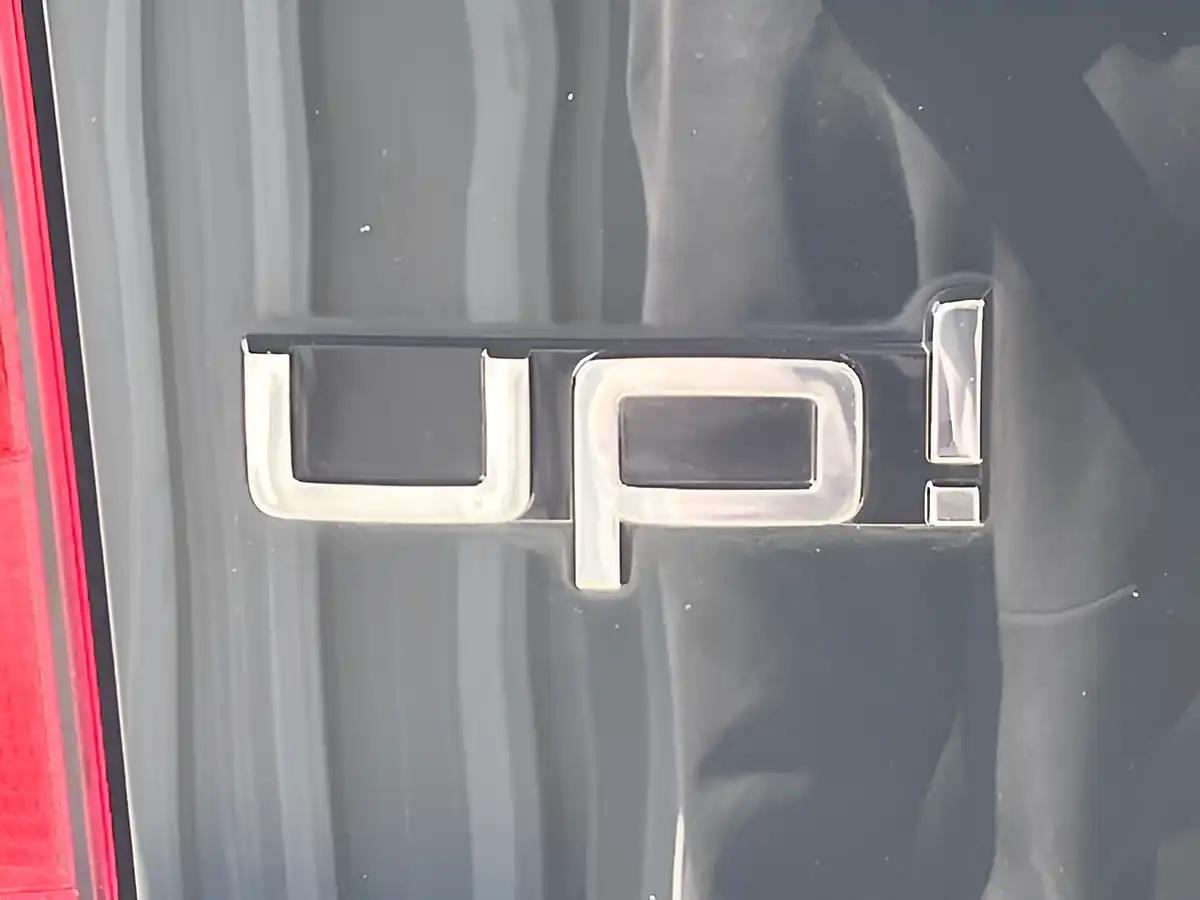 Used 2014 Volkswagen Up! Move Up! Blue - Interior and Exterior details 6