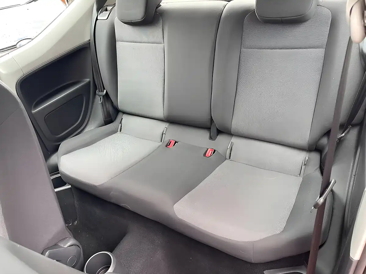 Used 2014 Volkswagen Up! Move Up! Red - Interior and Exterior details 20