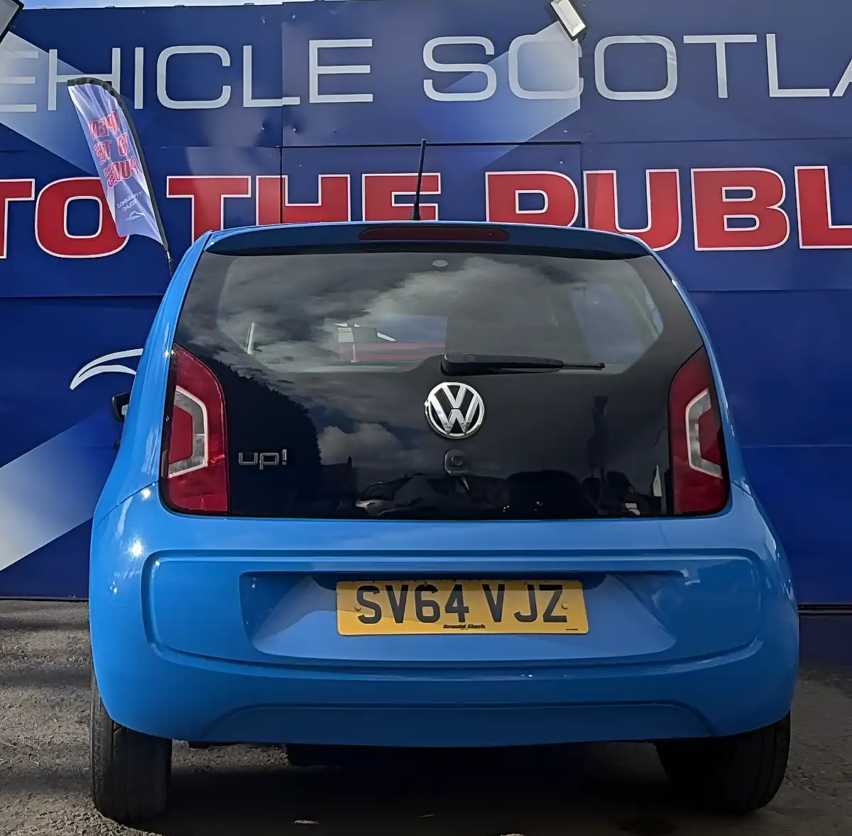 Used 2014 Volkswagen Up! Take Up Blue - Interior and Exterior details 12