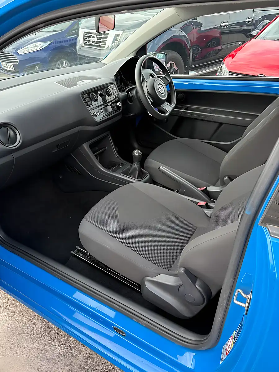 Used 2014 Volkswagen Up! Take Up! Blue - Interior and Exterior details 5