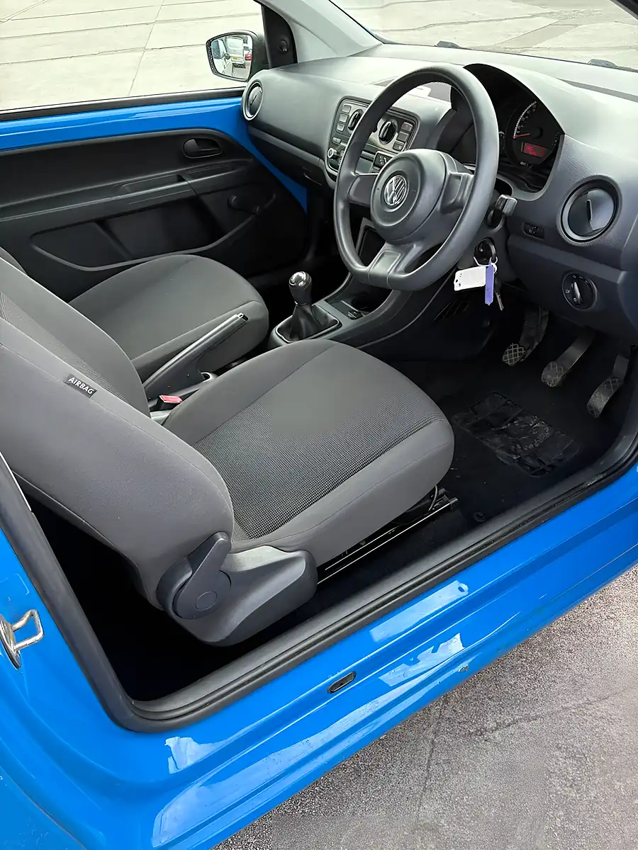 Used 2014 Volkswagen Up! Take Up! Blue - Interior and Exterior details 6