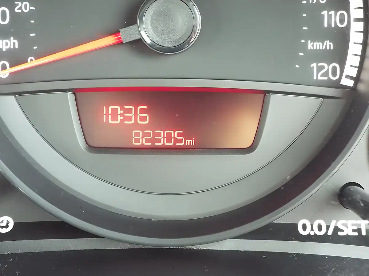 Used 2014 Volkswagen Up! Take Up! Red - Interior and Exterior details 20
