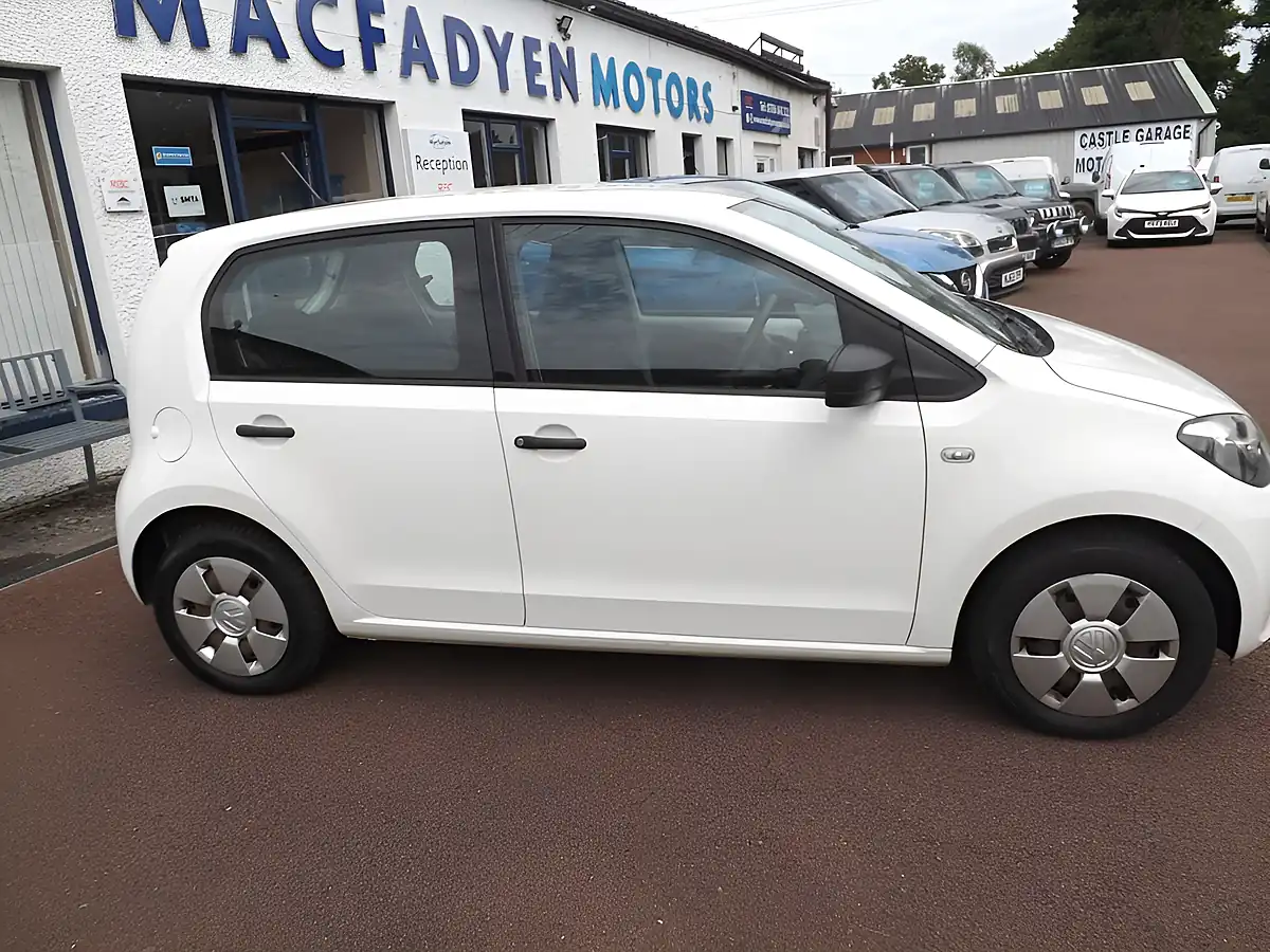 Used 2014 Volkswagen Up! Take Up! White - Interior and Exterior details 10