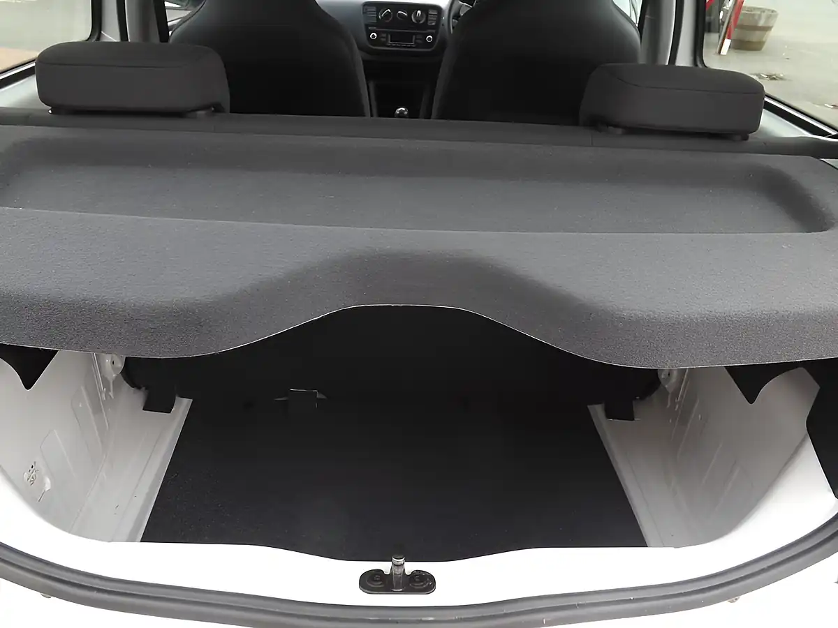 Used 2014 Volkswagen Up! Take Up! White - Interior and Exterior details 7