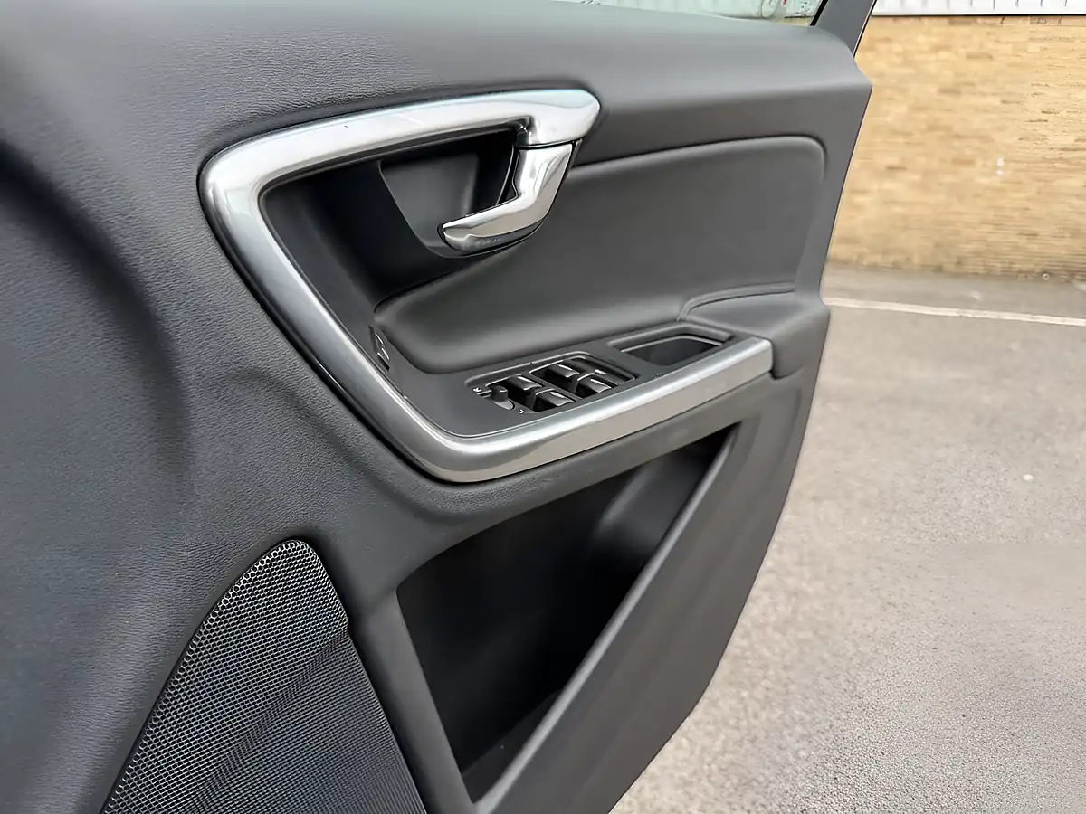 Used 2014 Volvo S60 Business Edition Black - Interior and Exterior details 18