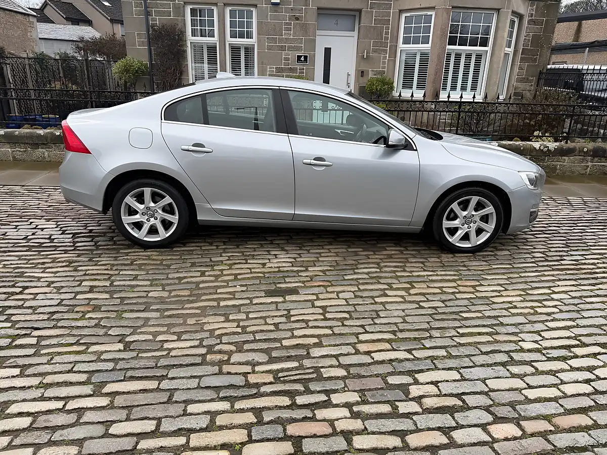 Used 2014 Volvo S60 Se Lux Nav Silver - Interior and Exterior details 12