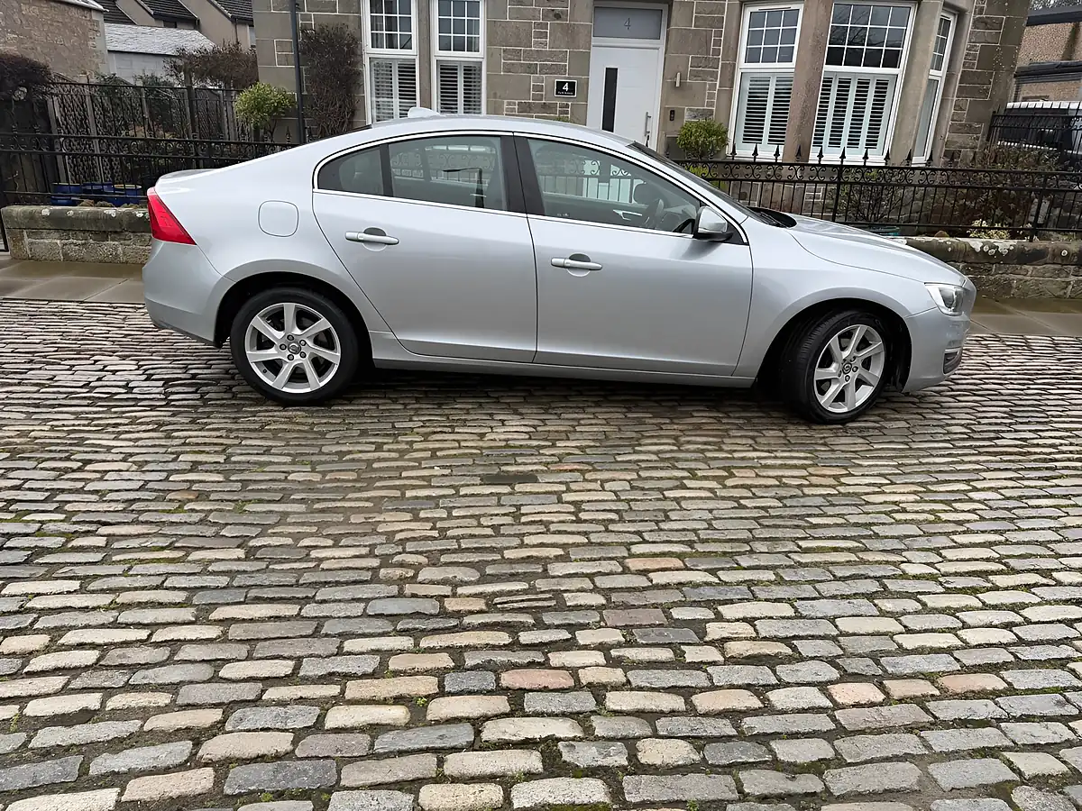 Used 2014 Volvo S60 Se Lux Nav Silver - Interior and Exterior details 16