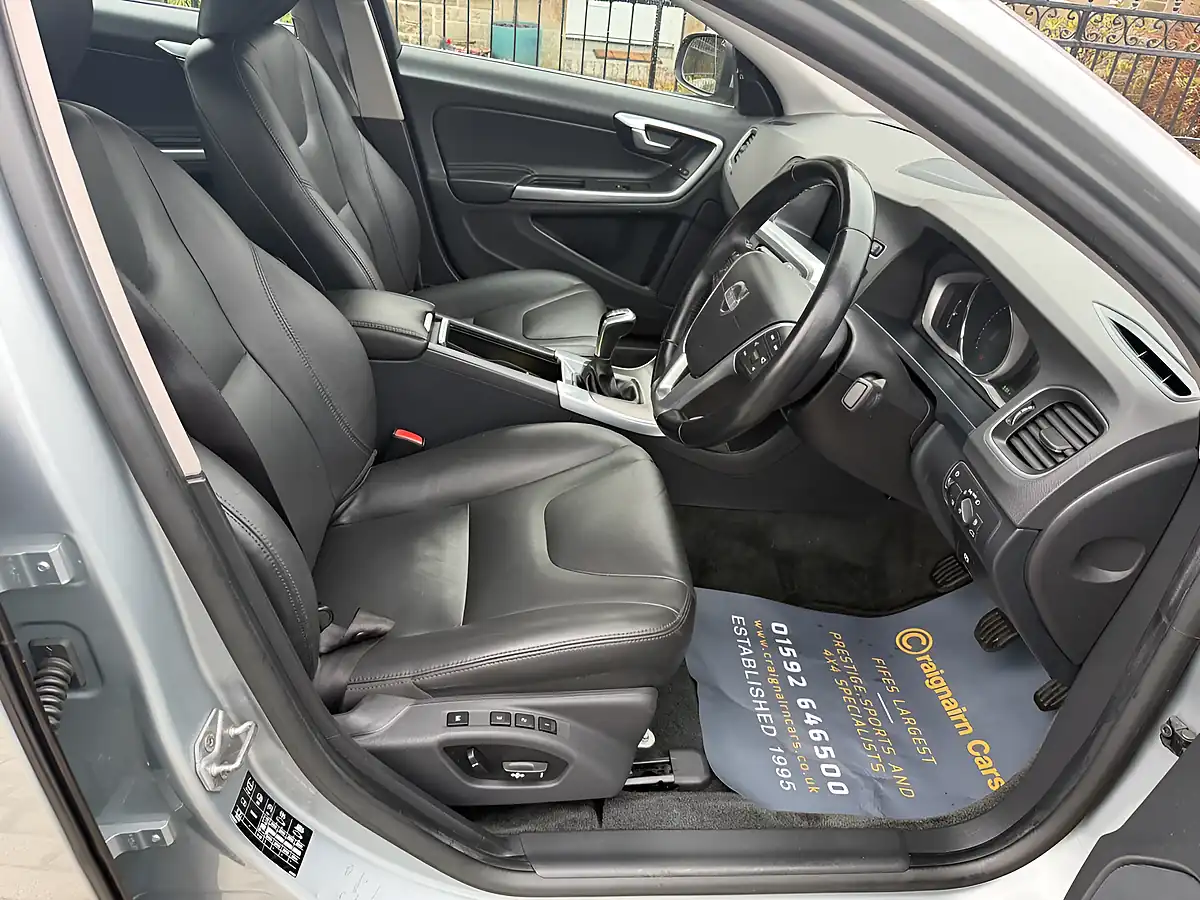 Used 2014 Volvo S60 Se Lux Nav Silver - Interior and Exterior details 2