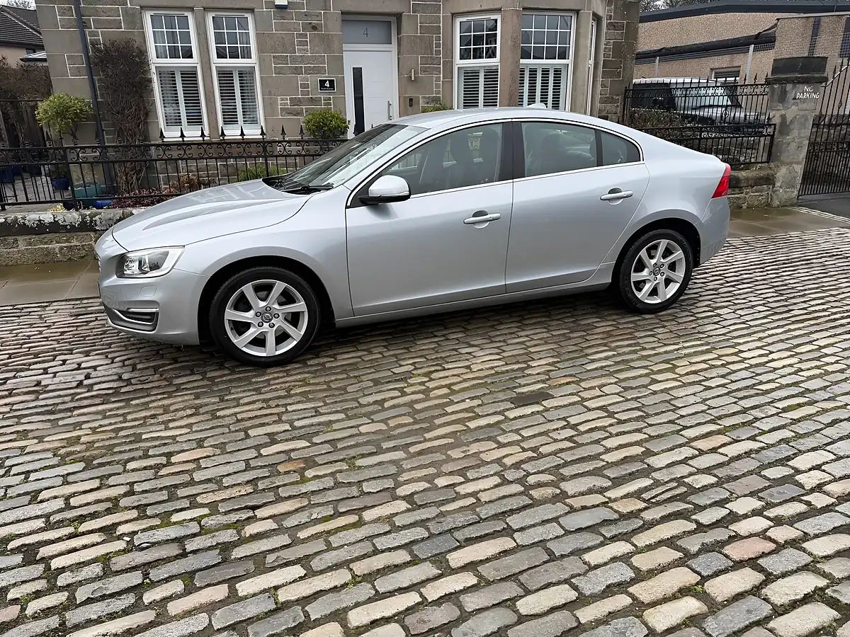 Used 2014 Volvo S60 Se Lux Nav Silver - Interior and Exterior details 8
