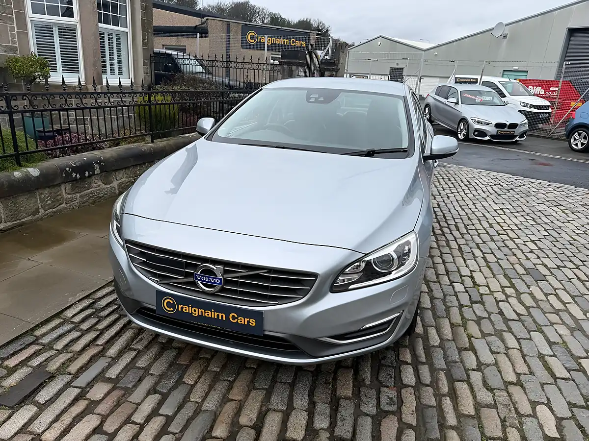 Used 2014 Volvo S60 Se Lux Nav Silver - Interior and Exterior details 9