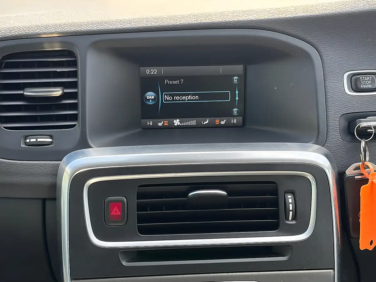 Used 2014 Volvo S60 Se Lux Silver - Interior and Exterior details 18