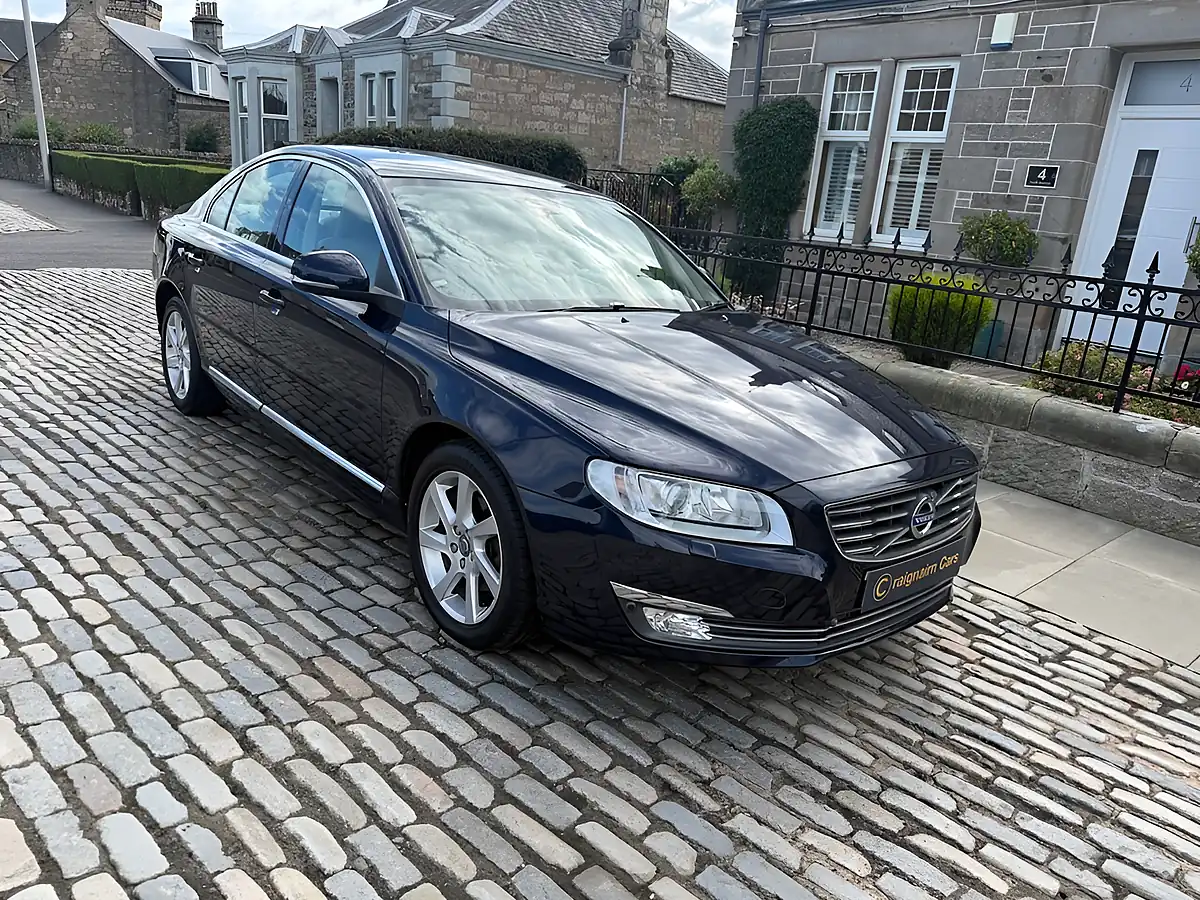 Used 2014 Volvo S80 Se Lux Blue - Interior and Exterior details 10