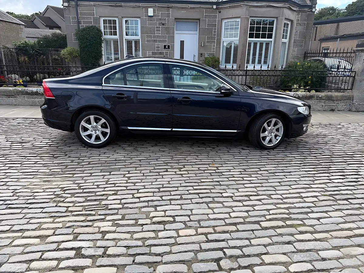 Used 2014 Volvo S80 Se Lux Blue - Interior and Exterior details 12