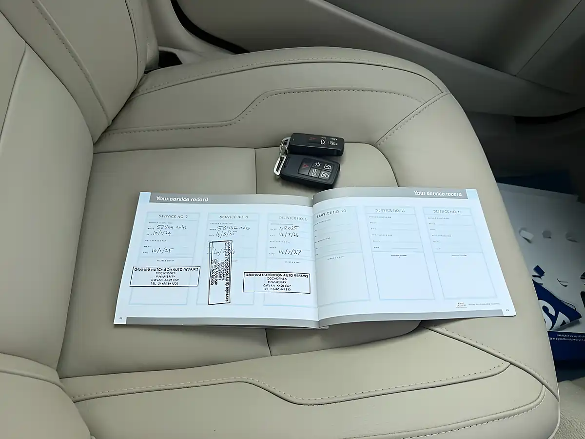 Used 2014 Volvo S80 Se Lux Blue - Interior and Exterior details 14