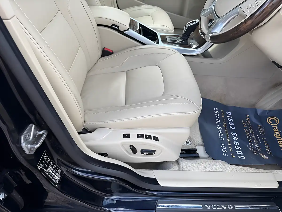 Used 2014 Volvo S80 Se Lux Blue - Interior and Exterior details 16