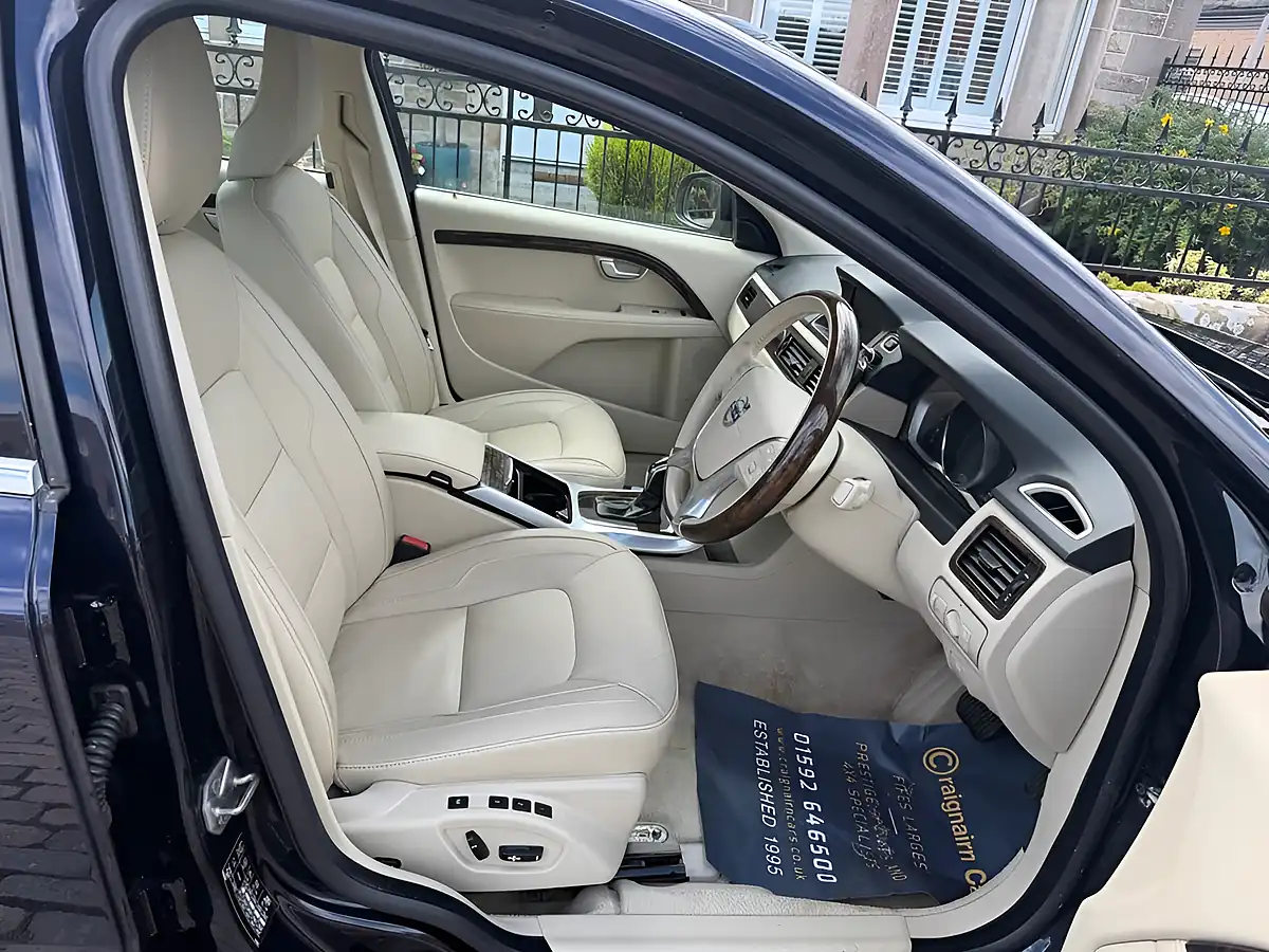 Used 2014 Volvo S80 Se Lux Blue - Interior and Exterior details 2