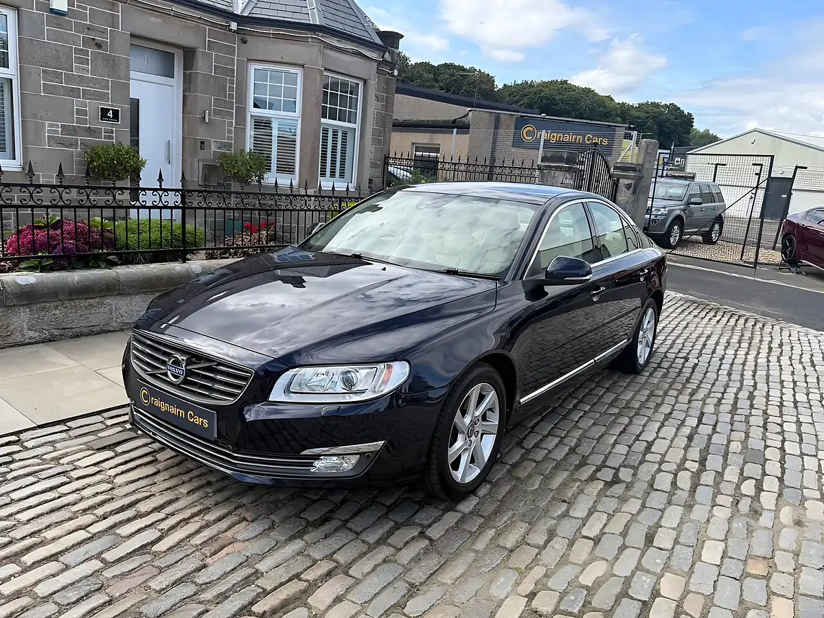 Used 2014 Volvo S80 Se Lux Blue - Interior and Exterior details 3