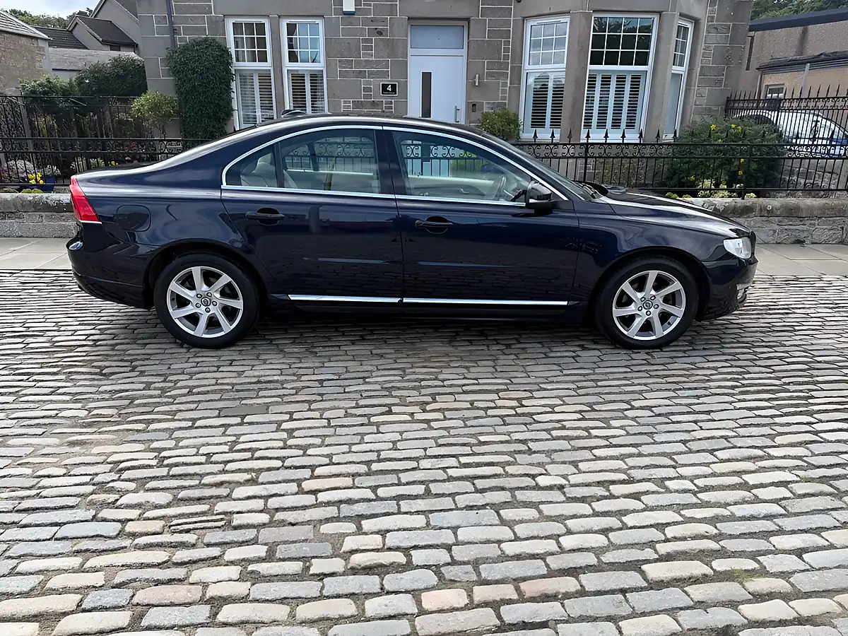 Used 2014 Volvo S80 Se Lux Blue - Interior and Exterior details 7