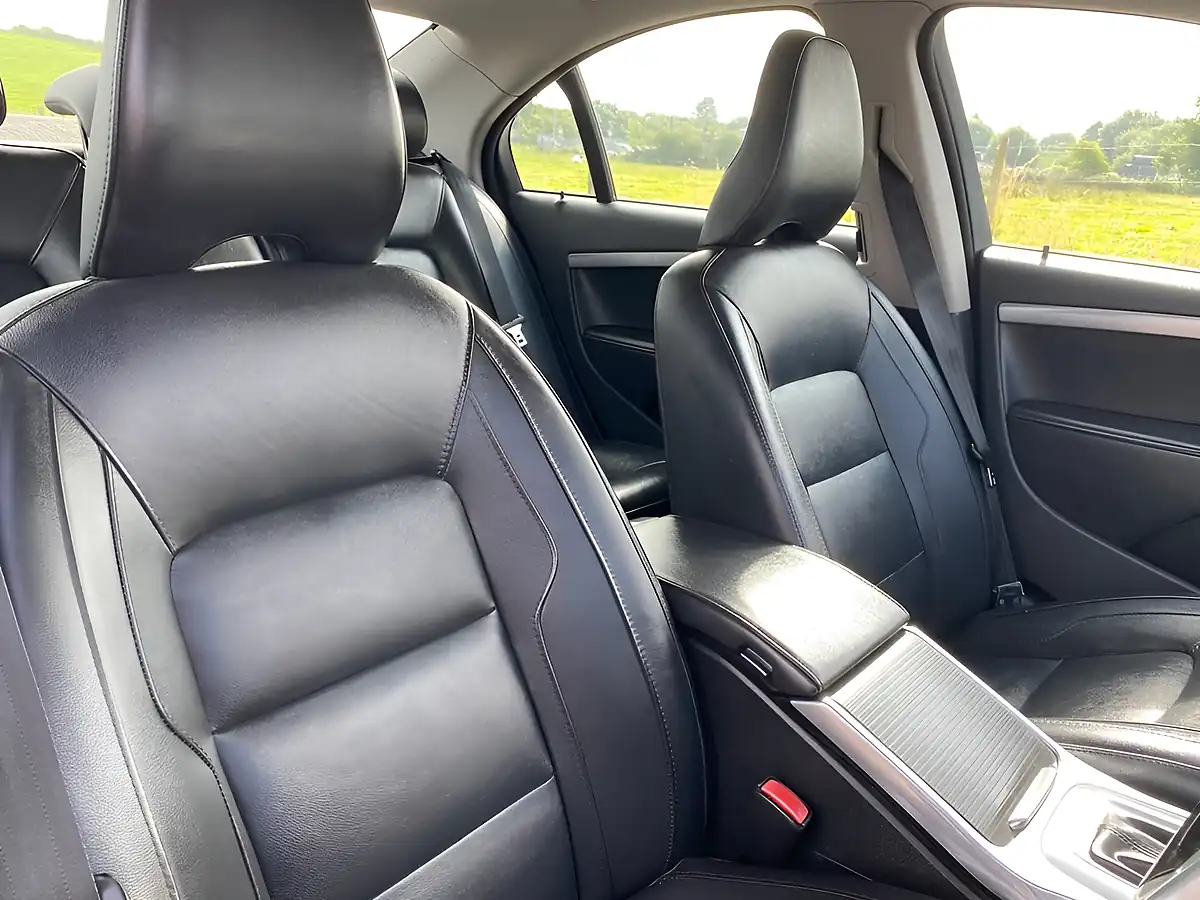 Used 2014 Volvo S80 Se Lux Silver - Interior and Exterior details 13