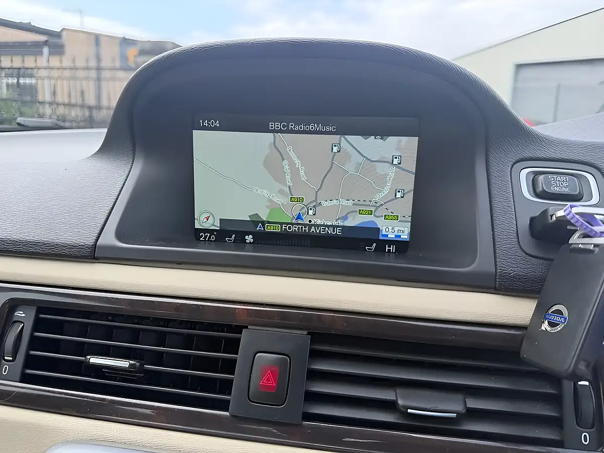 Used 2014 Volvo S80 Se Lux Silver - Interior and Exterior details 15