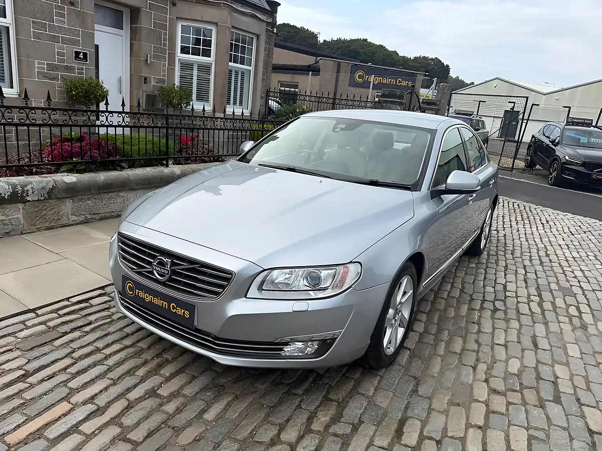 Used 2014 Volvo S80 Se Lux Silver - Interior and Exterior details 3