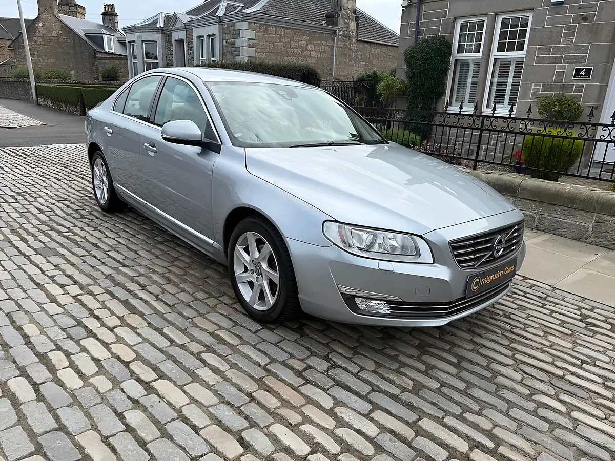 Used 2014 Volvo S80 Se Lux Silver - Interior and Exterior details 4
