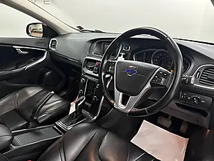 Used 2014 Volvo V40 Cross Country Lux Blue - Interior and Exterior details 12