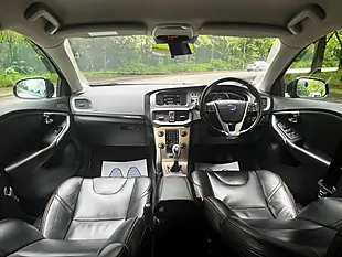 Used 2014 Volvo V40 Cross Country Lux Blue - Interior and Exterior details 16
