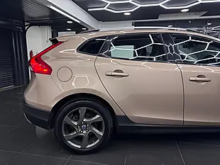 Used 2014 Volvo V40 Cross Country Lux Bronze - Interior and Exterior details 15