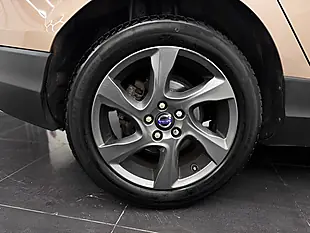 Used 2014 Volvo V40 Cross Country Lux Bronze - Interior and Exterior details 16
