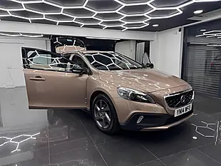 Used 2014 Volvo V40 Cross Country Lux Bronze - Interior and Exterior details 5